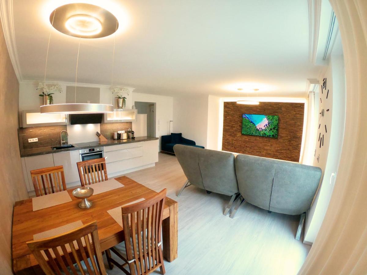 Appartement Antike & Modern Deluxe 2 Mit Terrasse à Leipheim Extérieur photo